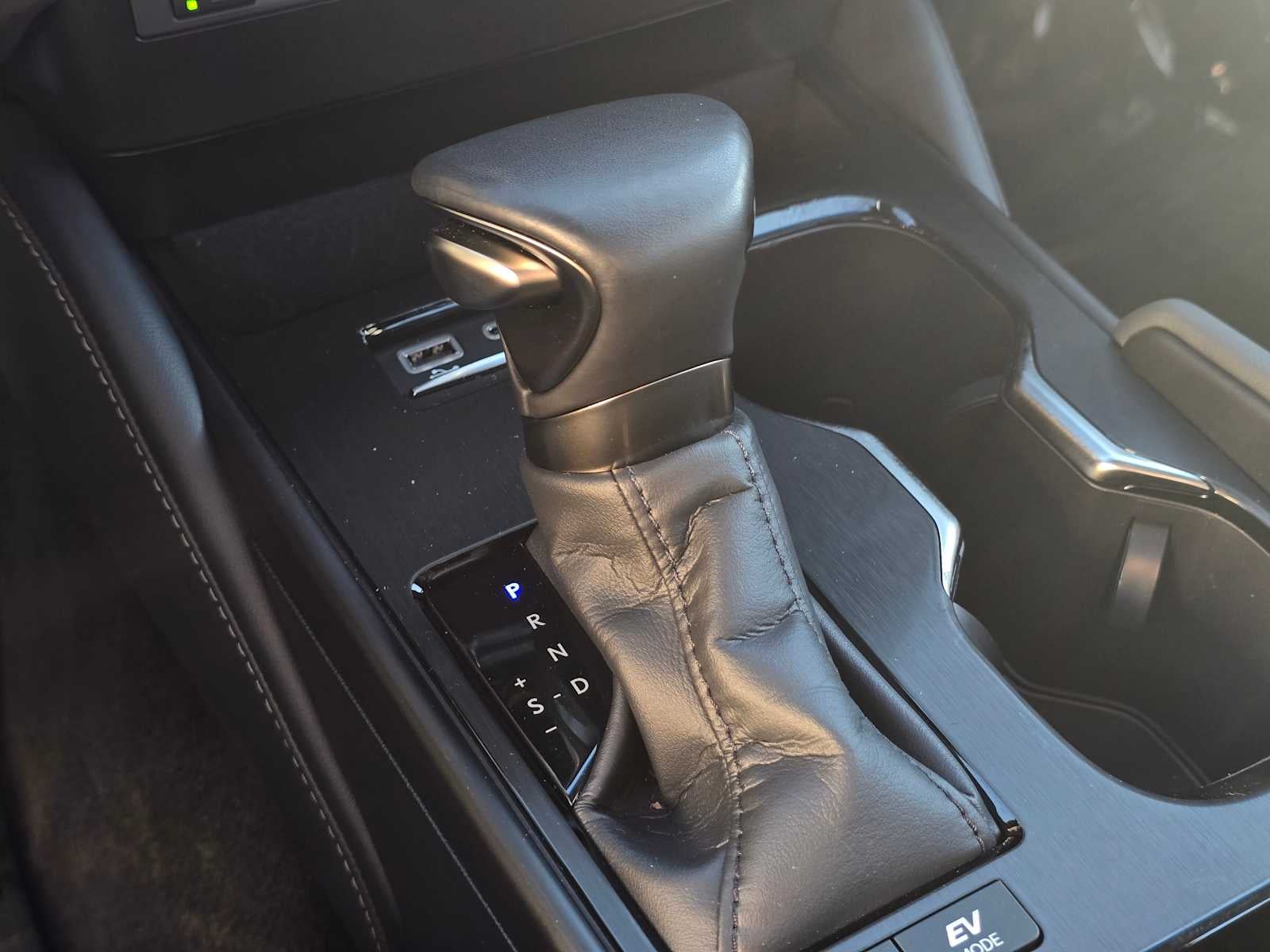 2025 Lexus ES ES 300h