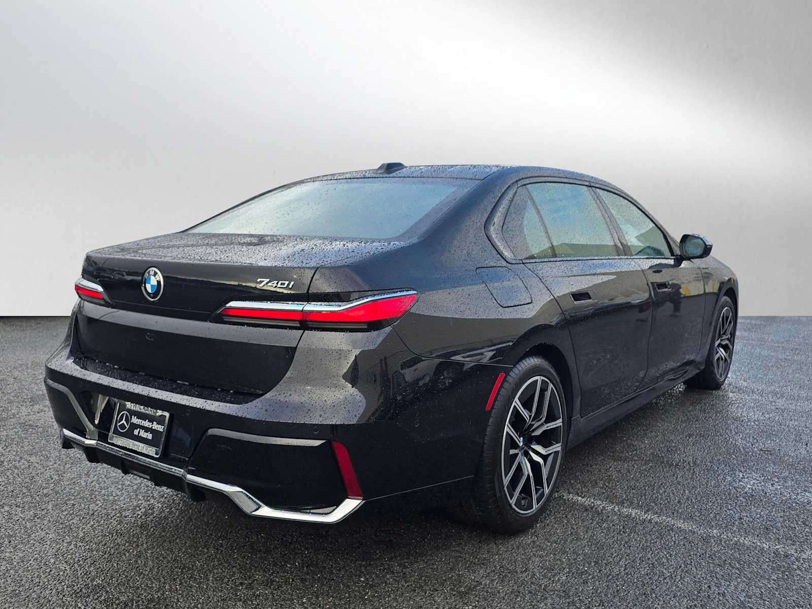 2024 BMW 7 Series 740i