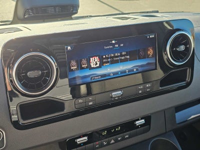 2025 Mercedes-Benz Sprinter 2500 Standard Roof I4 Diesel HO 144" RWD