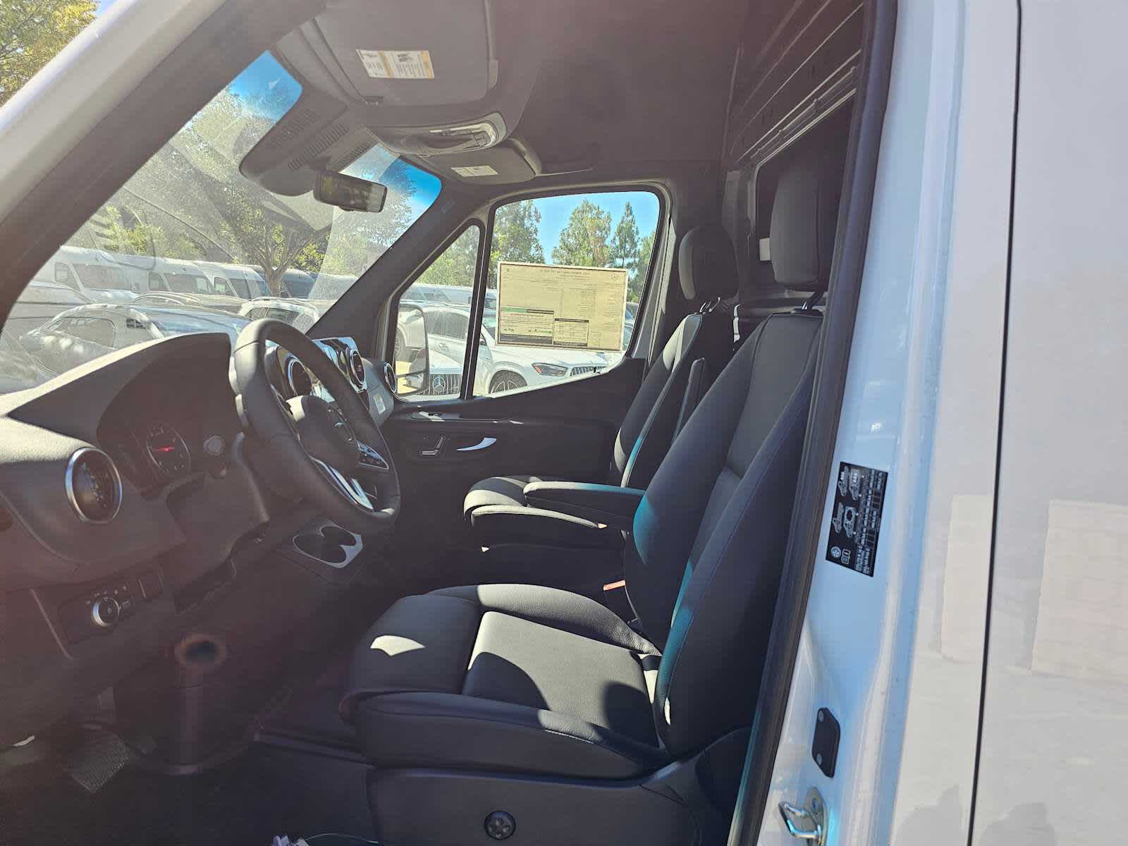 2024 Mercedes-Benz Sprinter 3500XD Standard Roof I4 Diesel HO 144" RWD