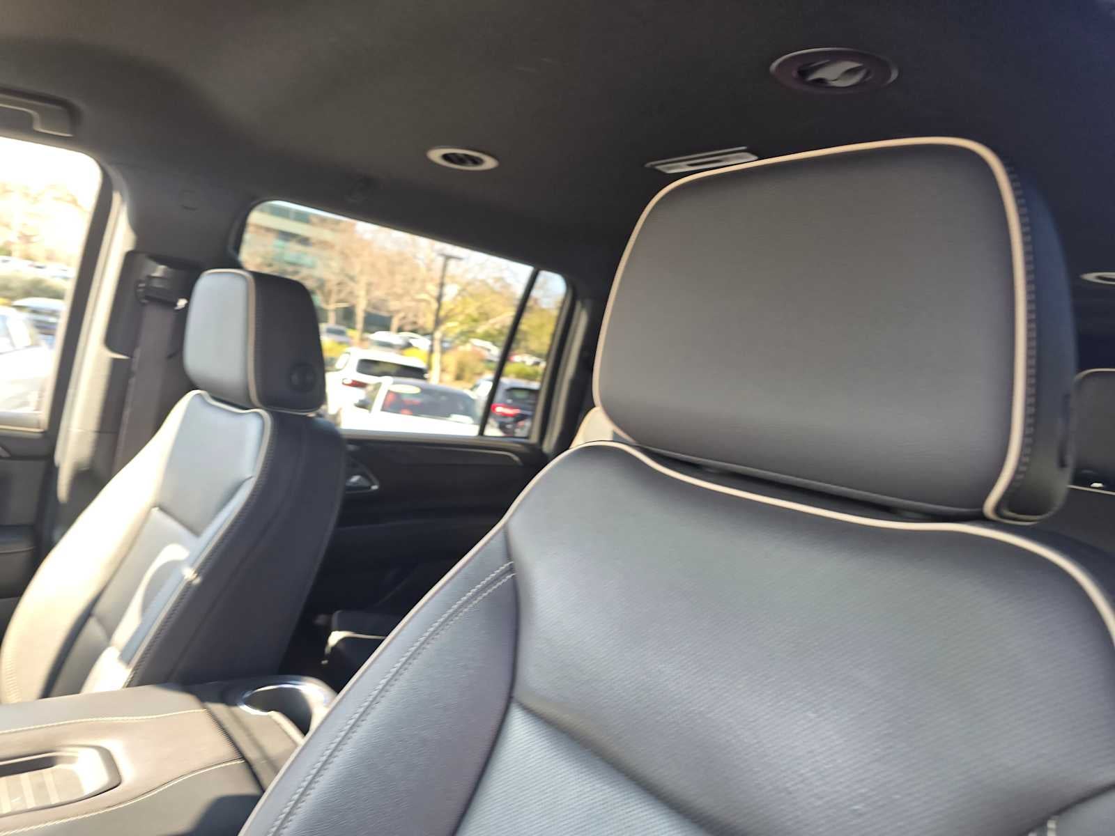 2024 GMC Yukon XL SLT