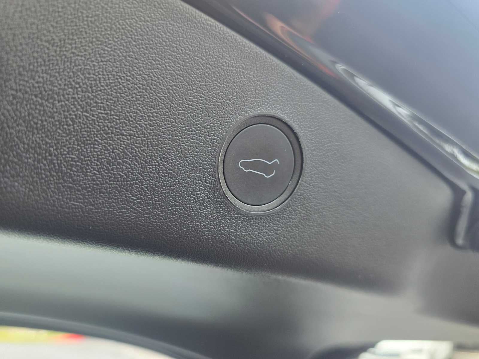 2023 Tesla Model 3 RWD