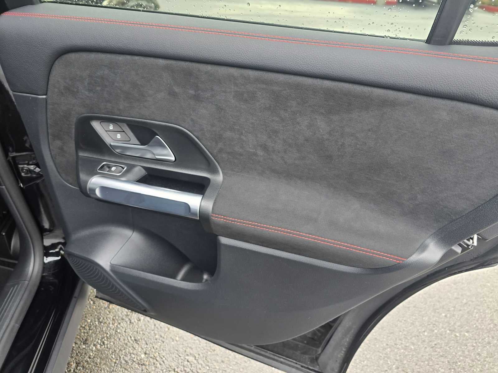 2024 Mercedes-Benz GLB GLB 250