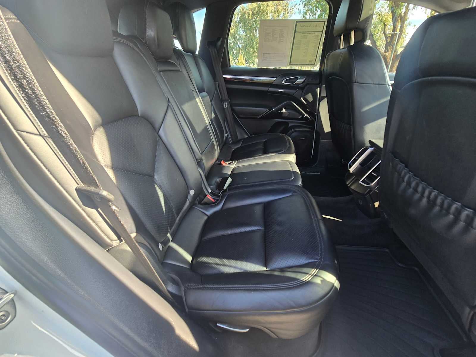 2018 Porsche Cayenne Platinum Edition